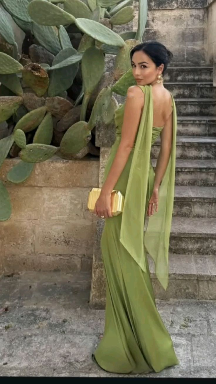 Elegant Green Satin Mermaid Long Wedding Guest Dress Birthday Party Dress D1369