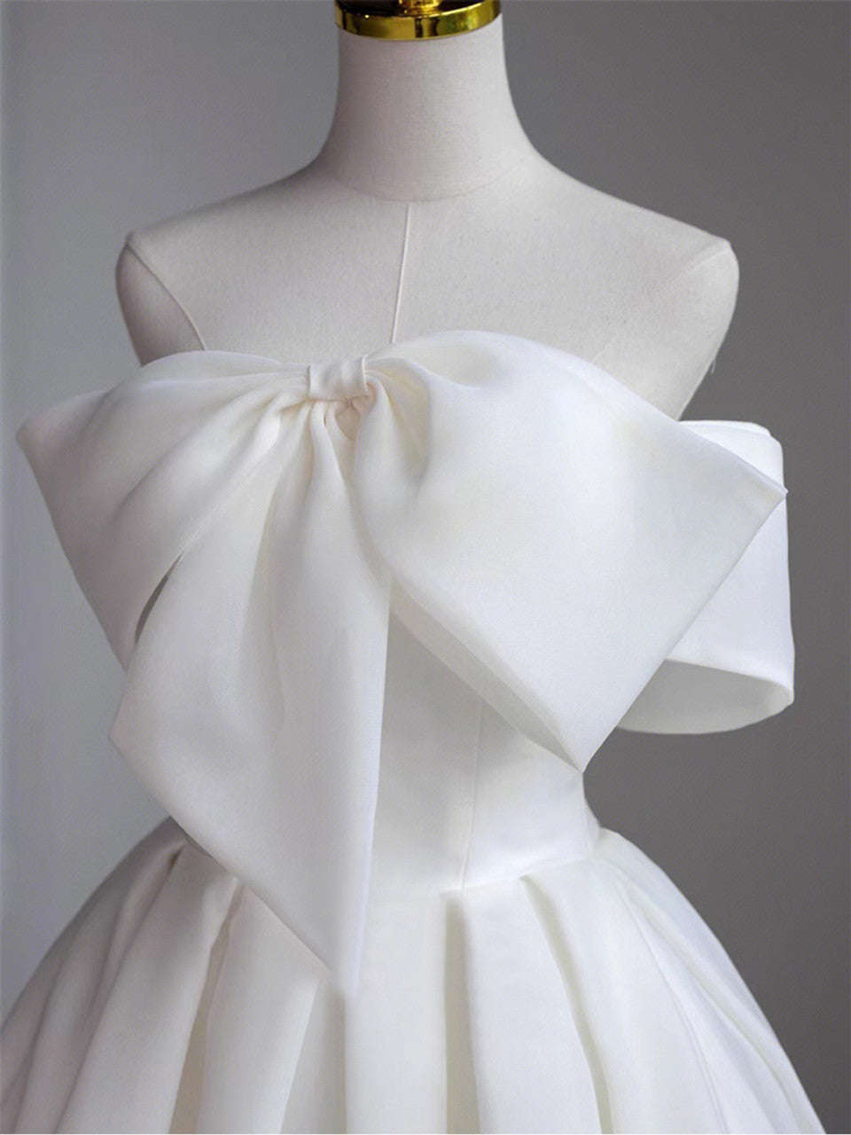 White Strapless Bow Wedding Dress