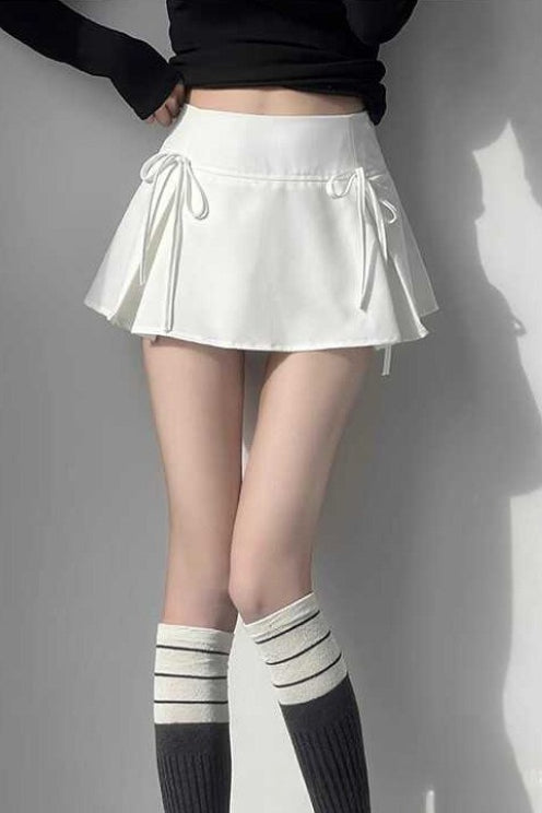Low-Rise Pleated Denim Mini Skort