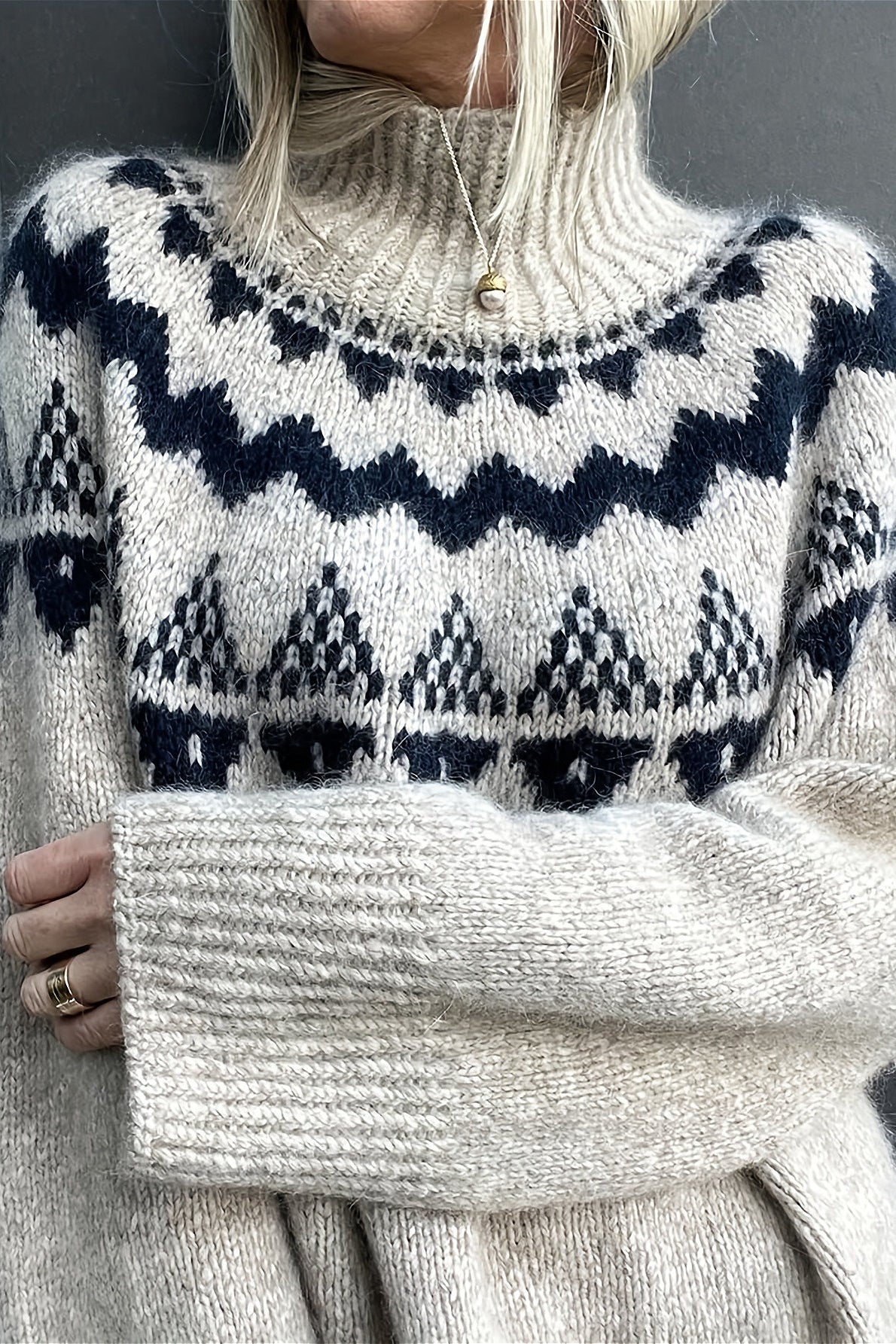 Vintage Loose Fit Jacquard Knit Sweater 3
