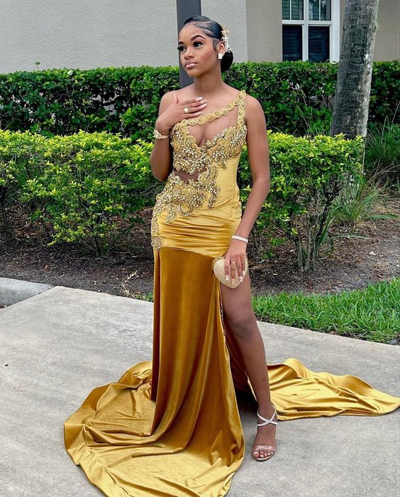 Stunning and Elegant Princess Party Wear Gown Prom Dresses - Fashionpara