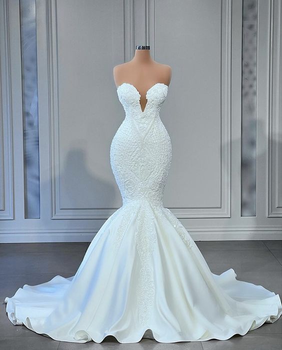 white wedding dress, mermaid wedding dress