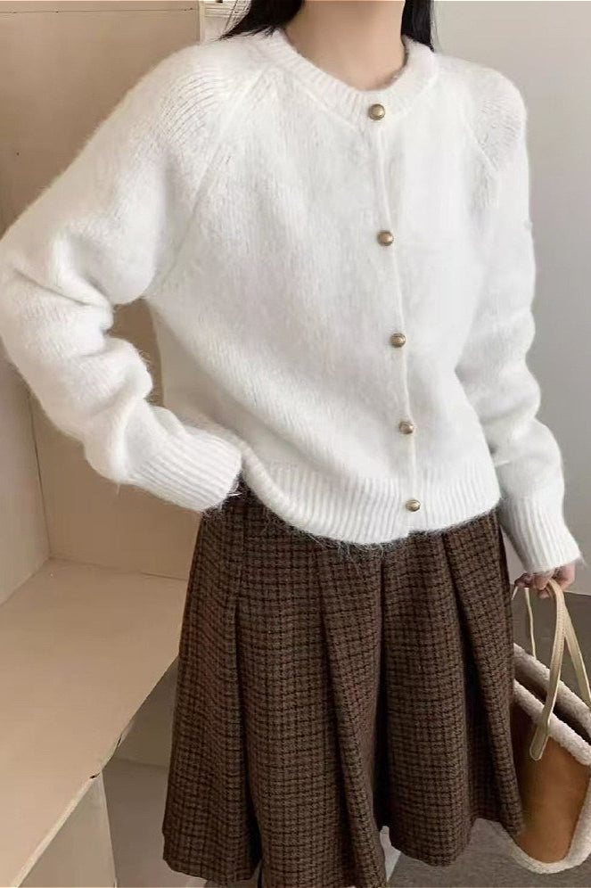 Soft Knit Cardigan for Gentle Comfort and Effortless Style