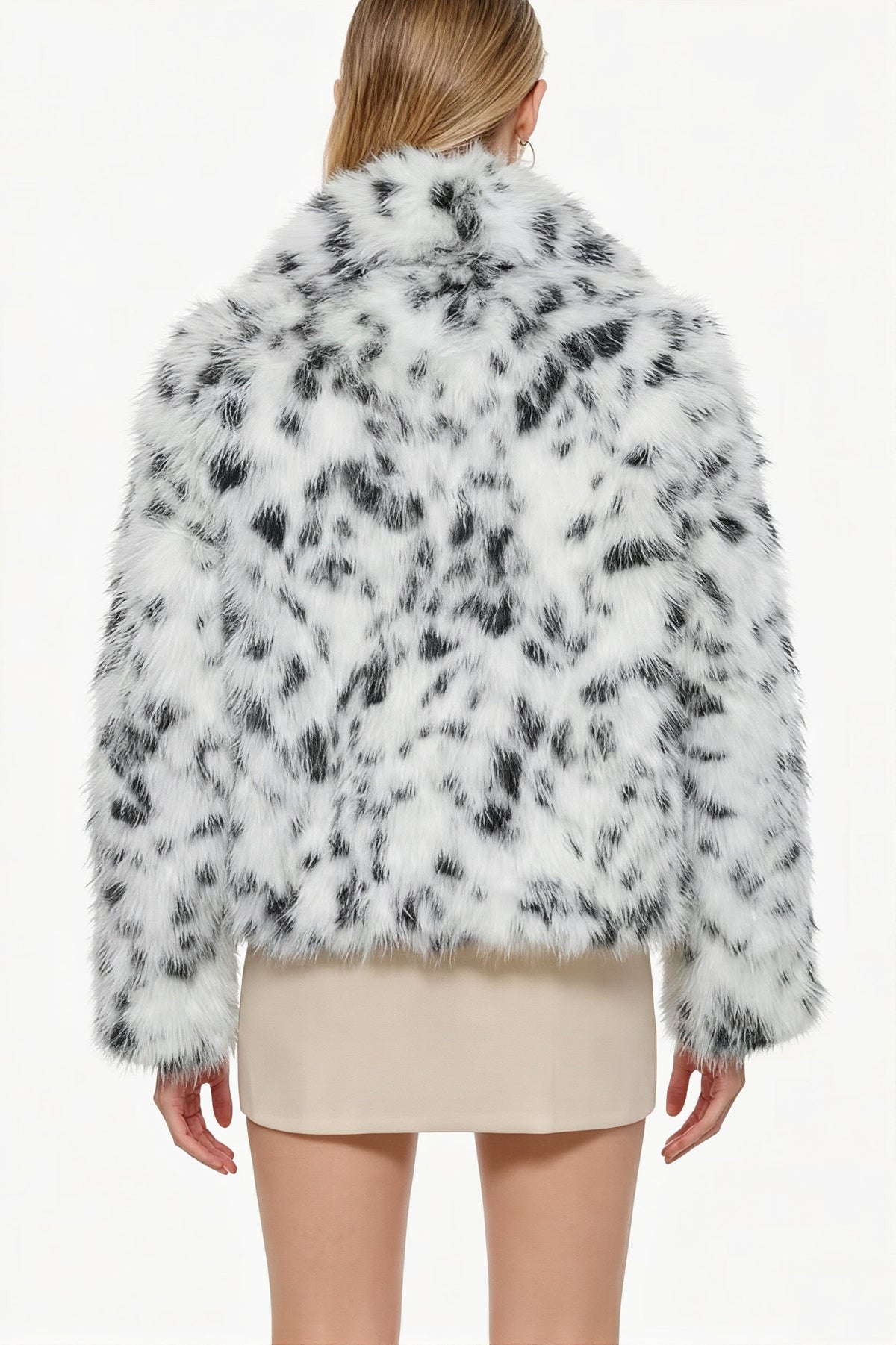 Spotted Wide Collar Faux Fur Coat