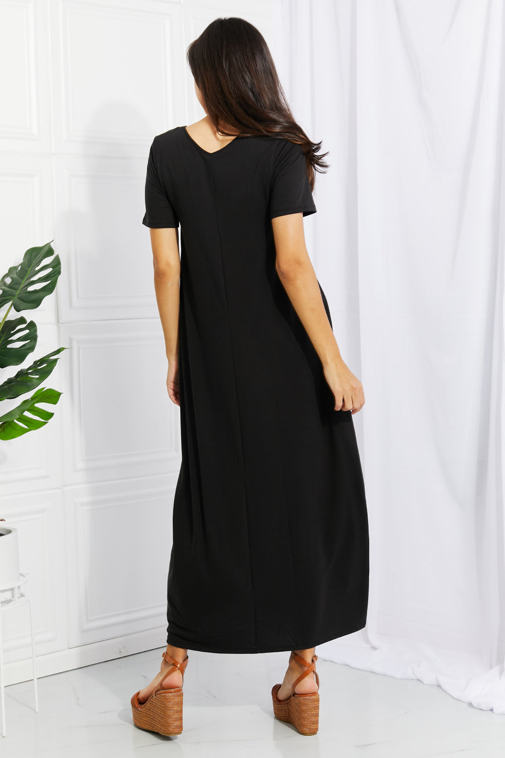 Zenana Simple Wonder Full Size Pocket Maxi Dress in Black - Fashionpara