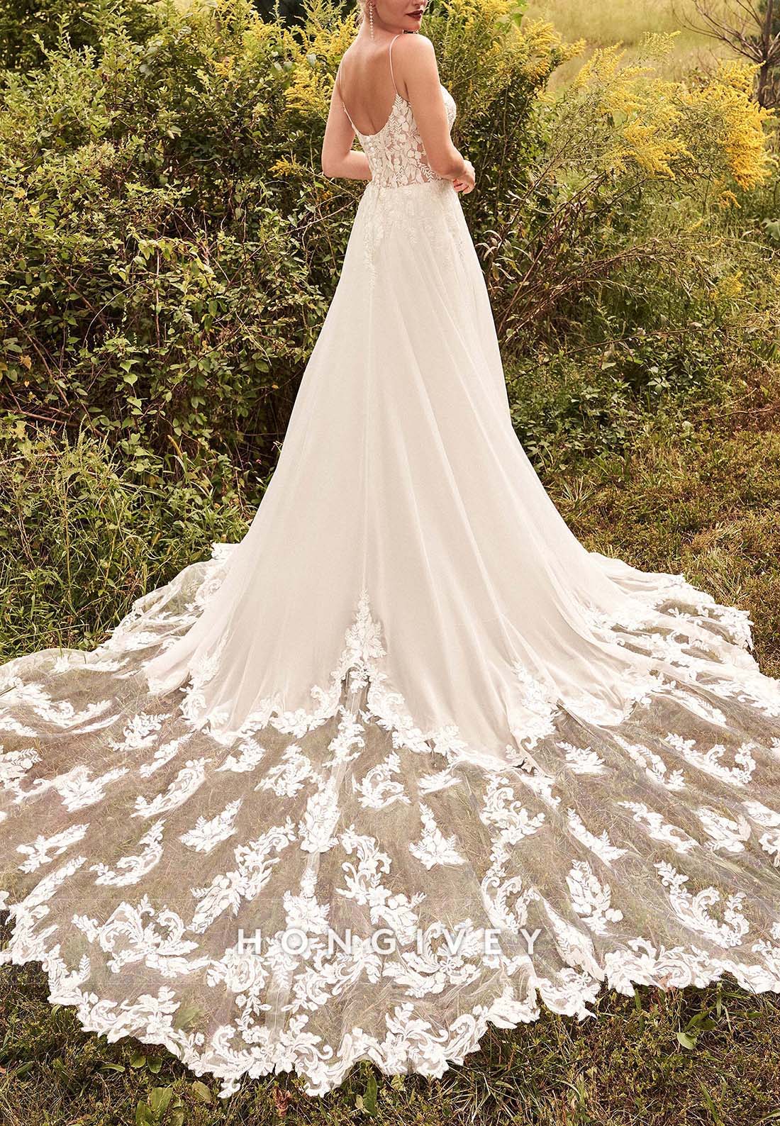 Sleeveless Spaghetti Straps Lace Pleated A-line Chapel Train Wedding Dresses
