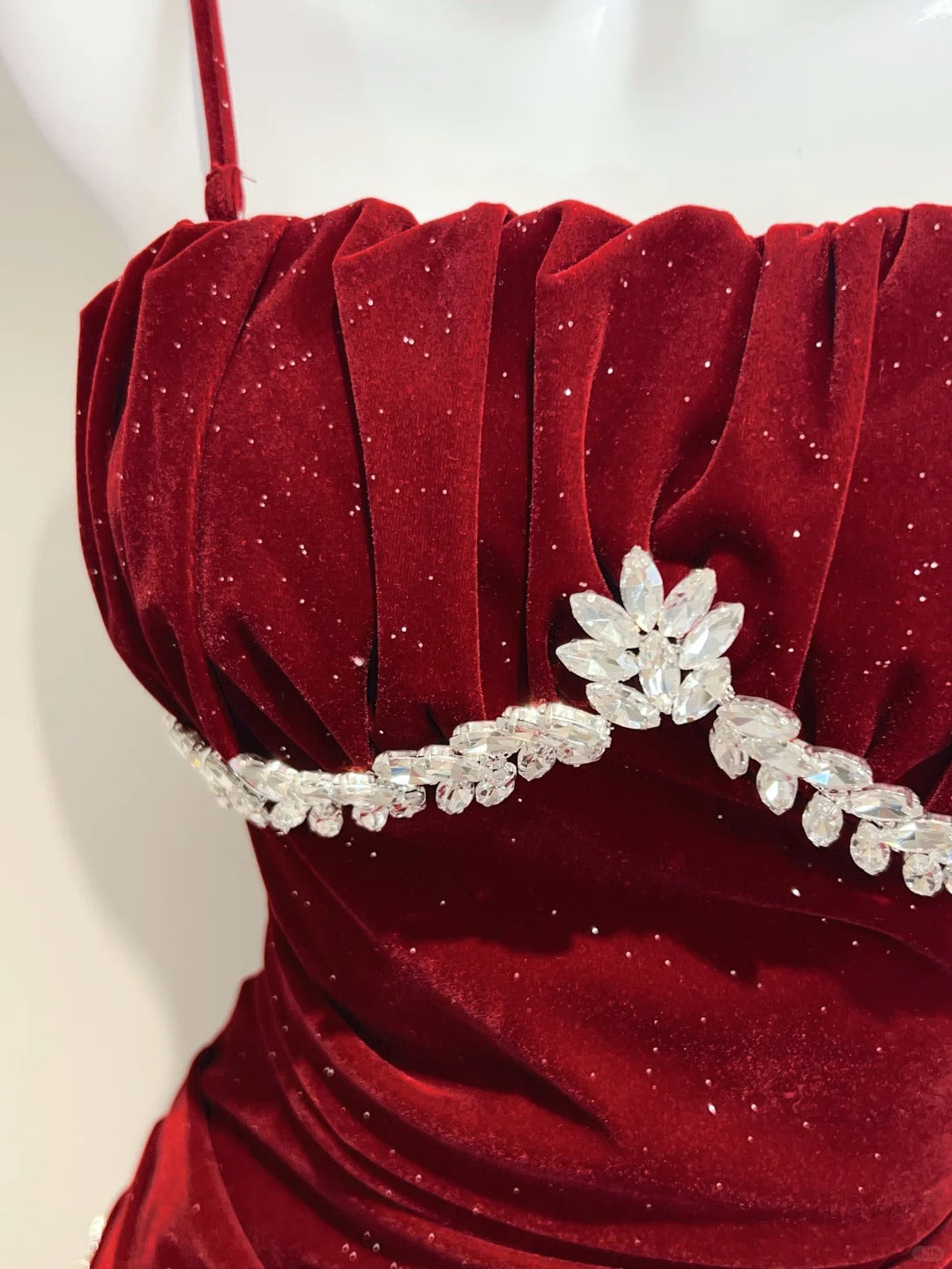 Vintage Burgundy Mermaid Spaghetti Strap Ruffle Velvet Prom Dress Evening Dress P4067