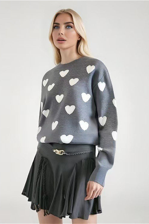 Heart-Accented Long-Sleeve Loose Sweater for Cozy Style