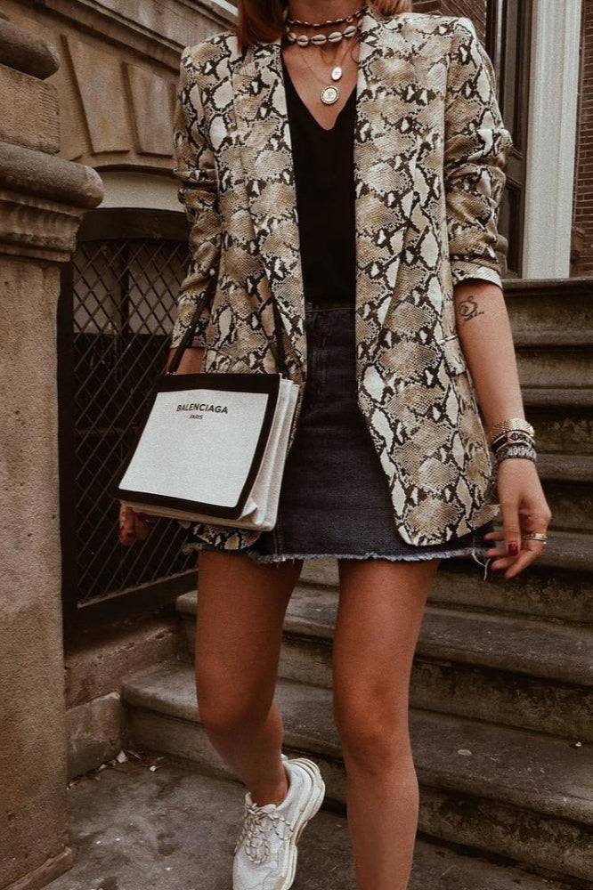 Sleek Snake Skin Print Slim Blazer for Sophisticated Style