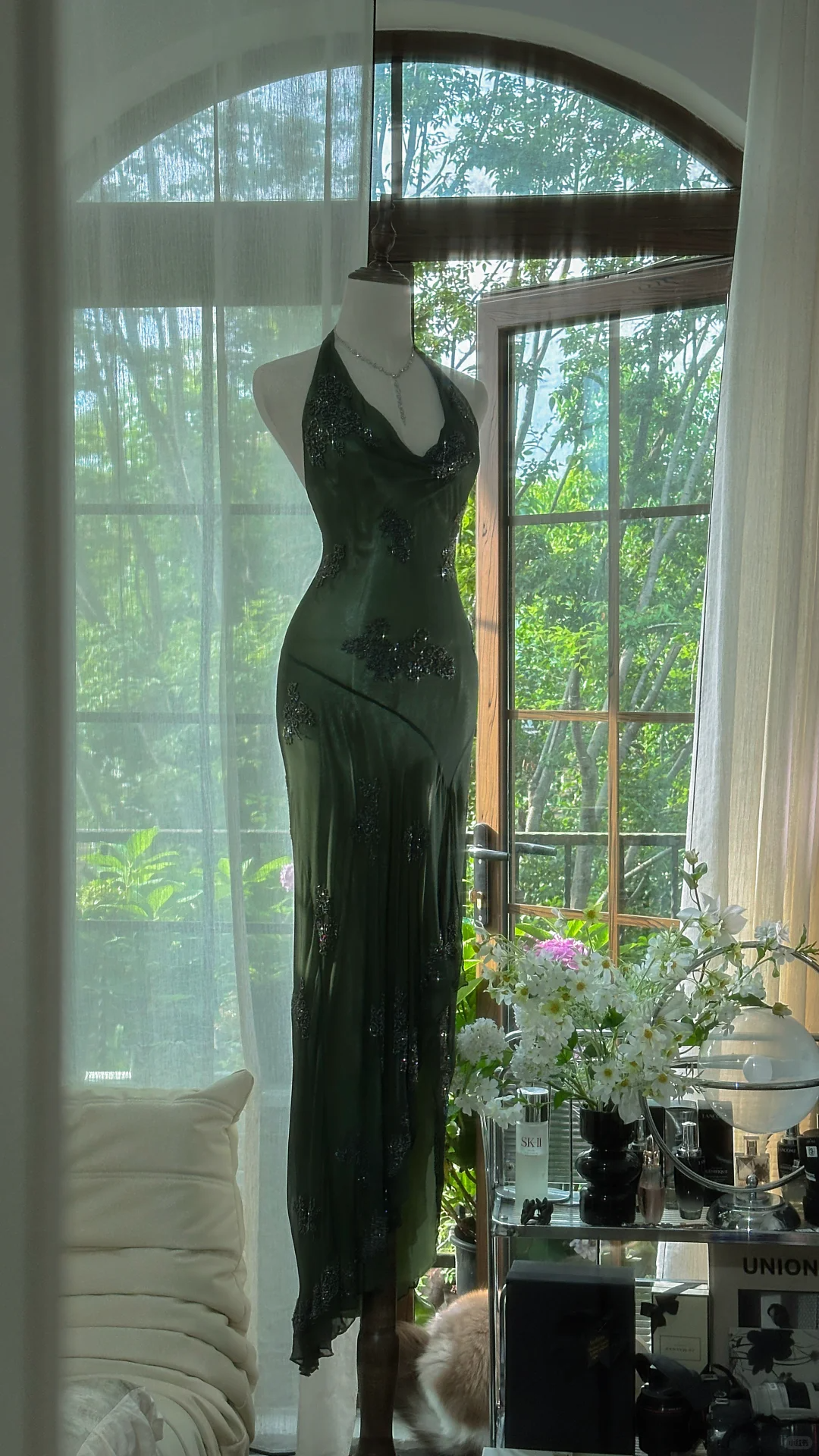 Unique Green Halter Satin Chiffon Beaded Long Party Dress Evening Gown D1172