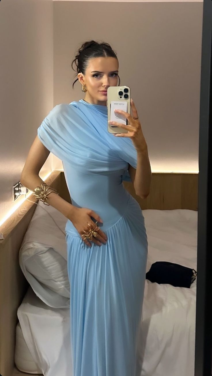 Elegant Sky Blue Chiffon Pleated Long Party Dress Wedding Guest Dress D968