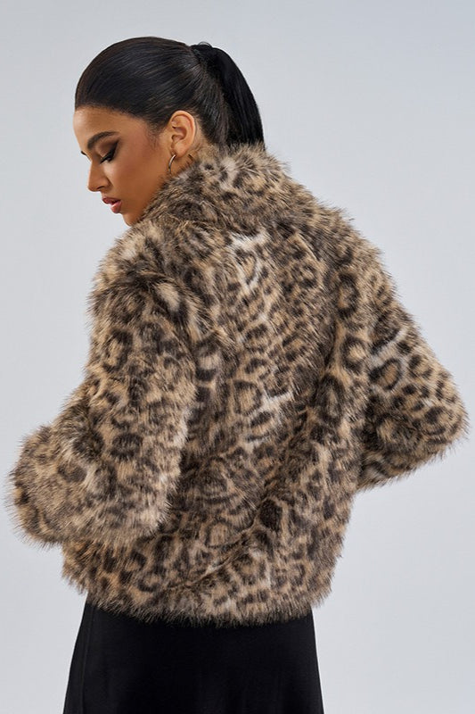Stylish Leopard Print Faux Fur Coat for Chic Winter Outfits