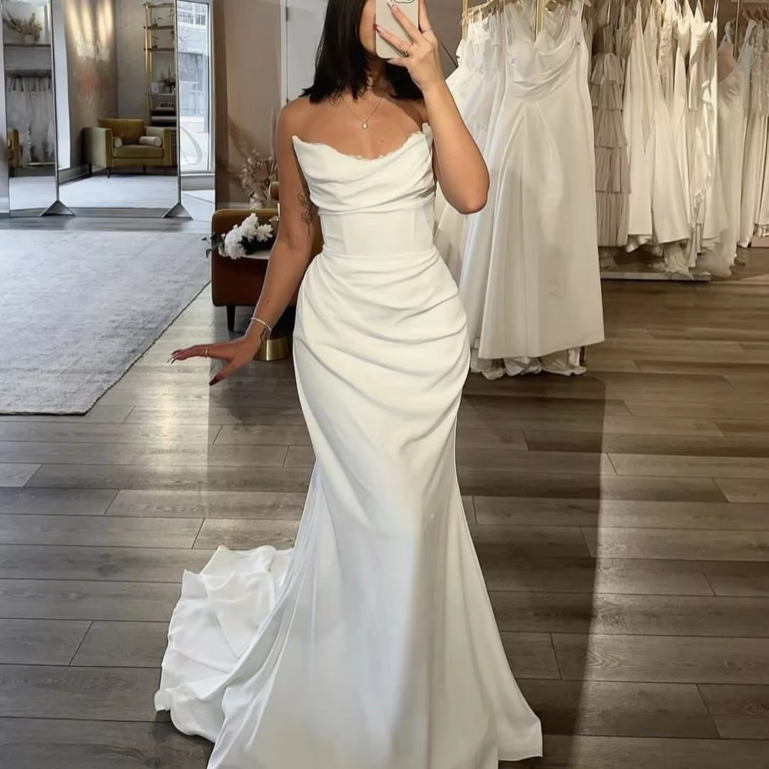 Women's Mermaid Bridal Gown Sweetheart Neckline Long Train Custom Made Beach Wedding Dress