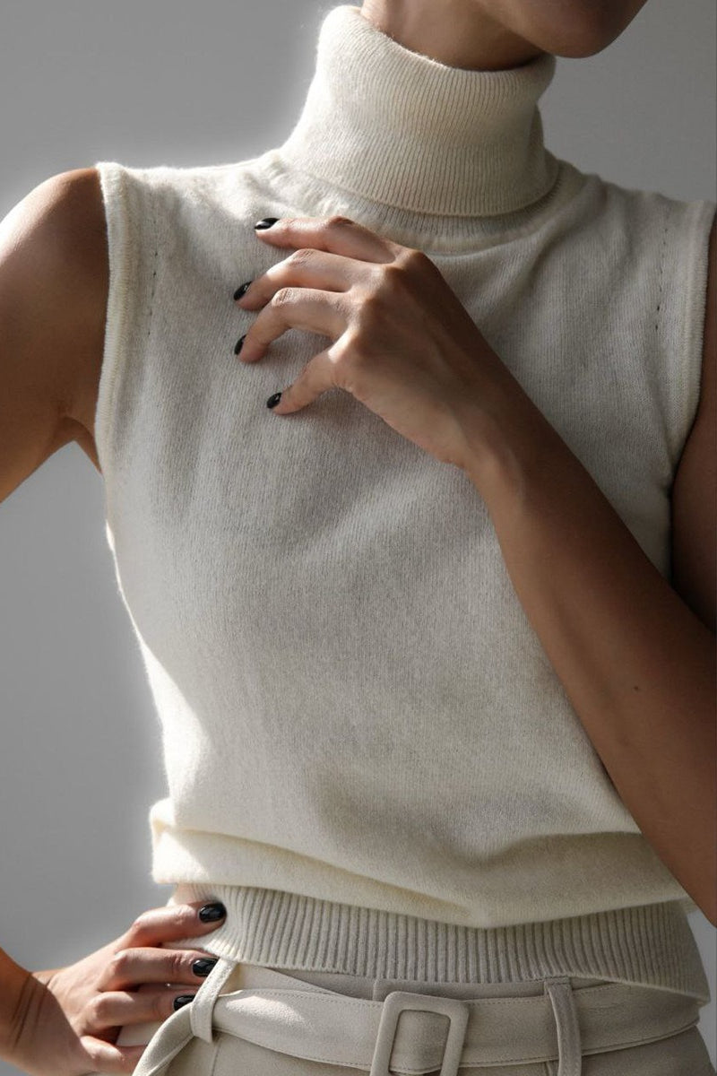 Sleeveless Turtleneck Fine Knit Sweater 2