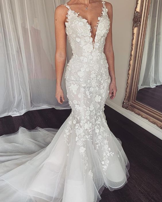 Gorgeous Mermaid Wedding Dresses 3D Floral Appliqued Sweep Train Country Bridal Gowns