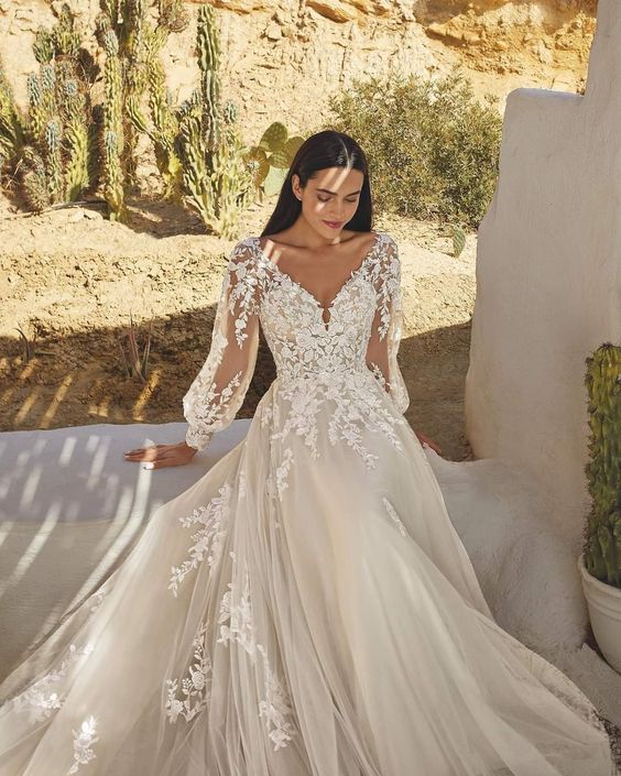 Gorgeous Princess A Line Wedding Dresses V Neck Bridal Gowns