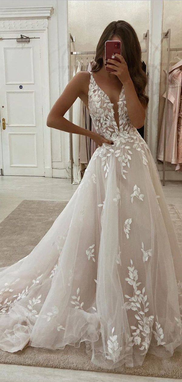A-line Lace Dream Romantic Long Wedding Dresses