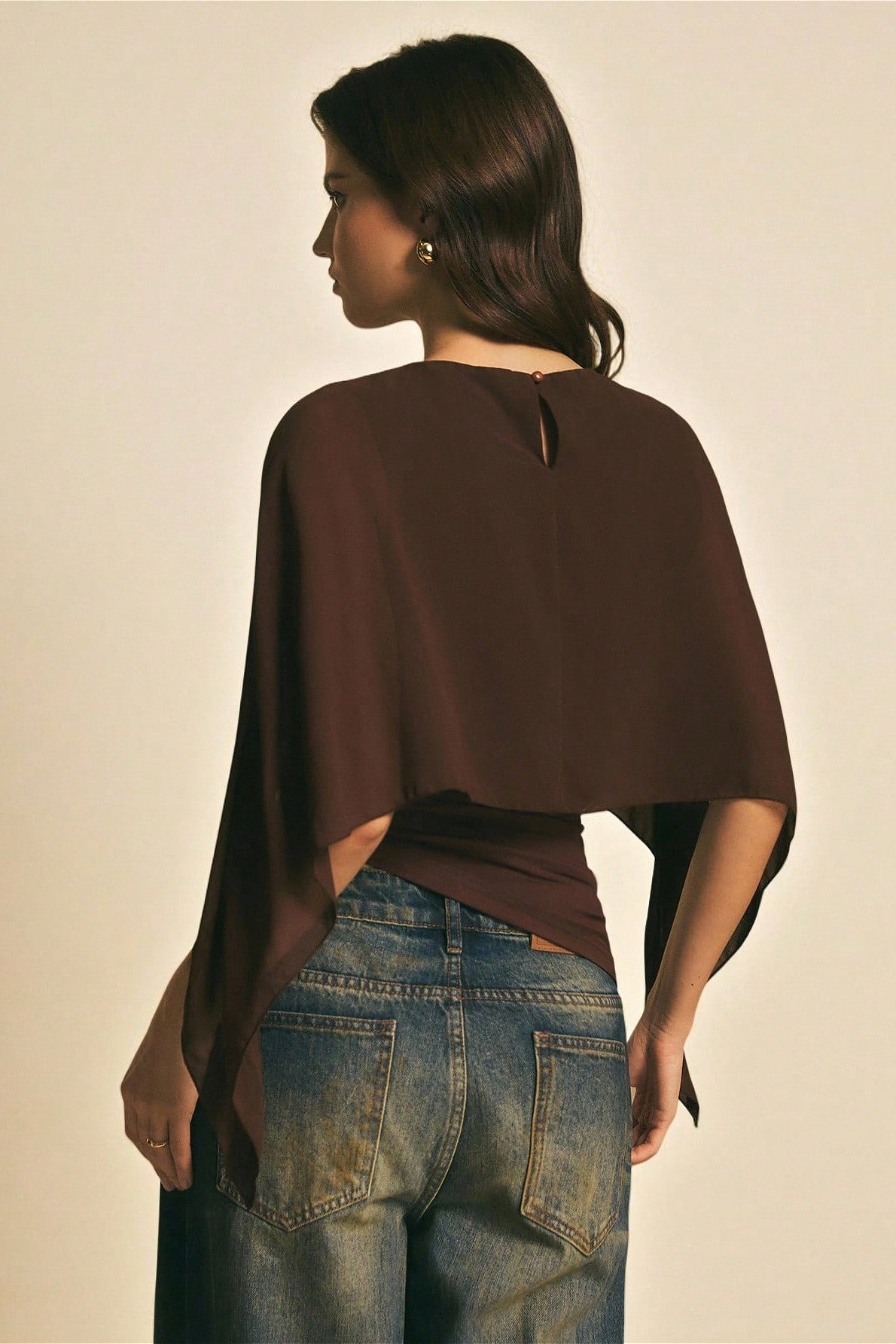 Chiffon Cape Sleeve Irregular Hem Blous 3