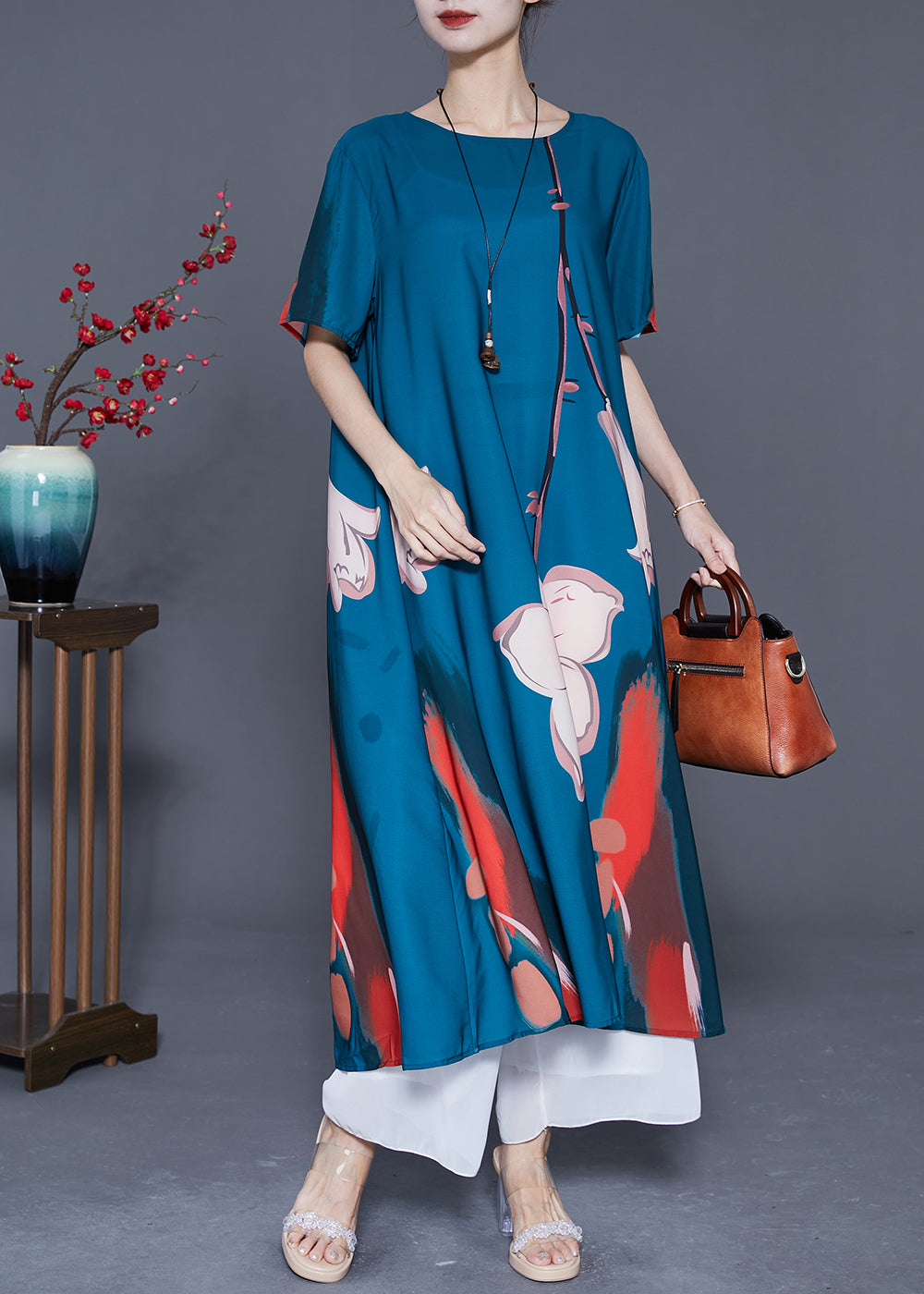 Large Floral Placement Print Short Sleeve Round Neck Maxi Dress - View 3