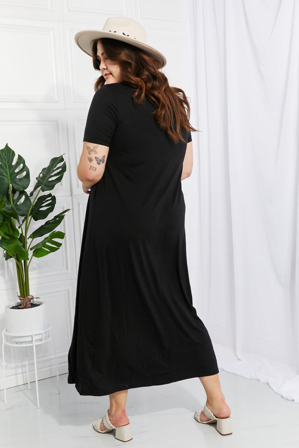 Zenana Simple Wonder Full Size Pocket Maxi Dress in Black - Fashionpara