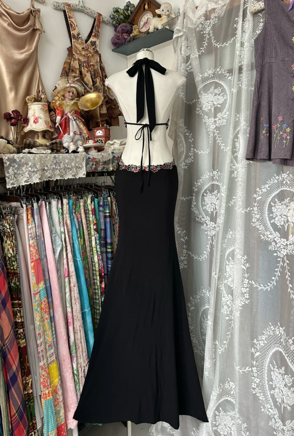 Sexy Halter Black V Neck Satin Beaded Mermaid Prom Dress Backless Long Evening Gown D1656