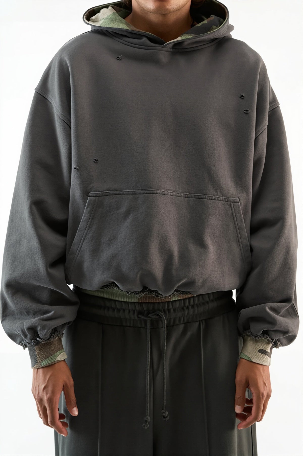 Camouflage Trim Cropped Hoodie 3