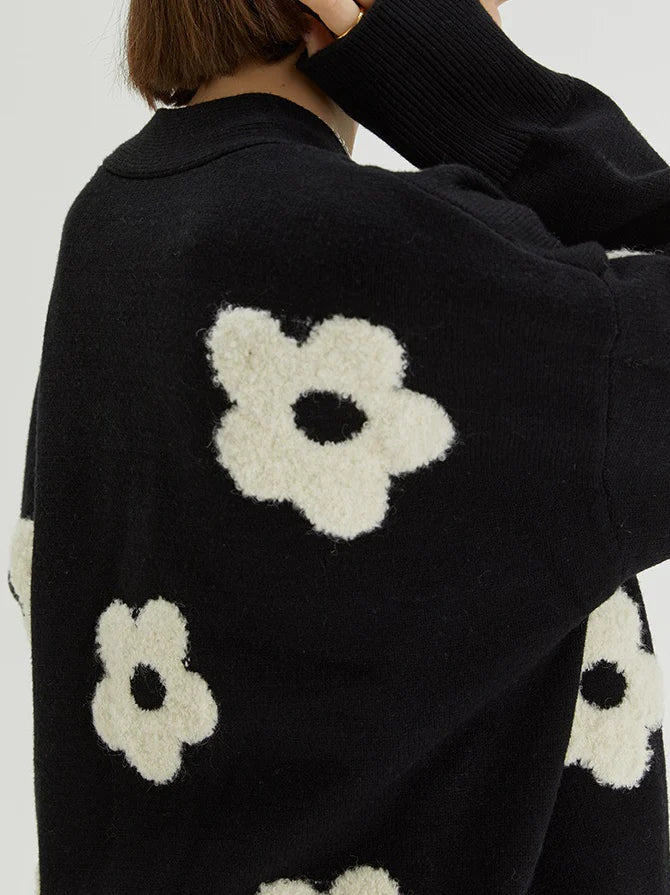 Elegant Jacquard Knit V-Neck Cardigan for Stylish Comfort