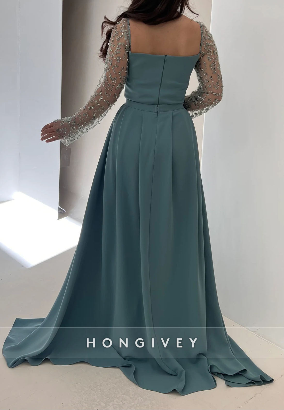 Column Long Sleeve Square Appliqued Detachable Floor-Length Evening Gown