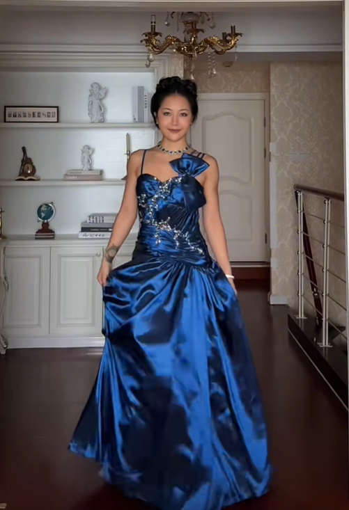 Elegant Spaghetti Straps Navy Blue Satin Pleated Beaded Long Party Dress Prom Gown D1159