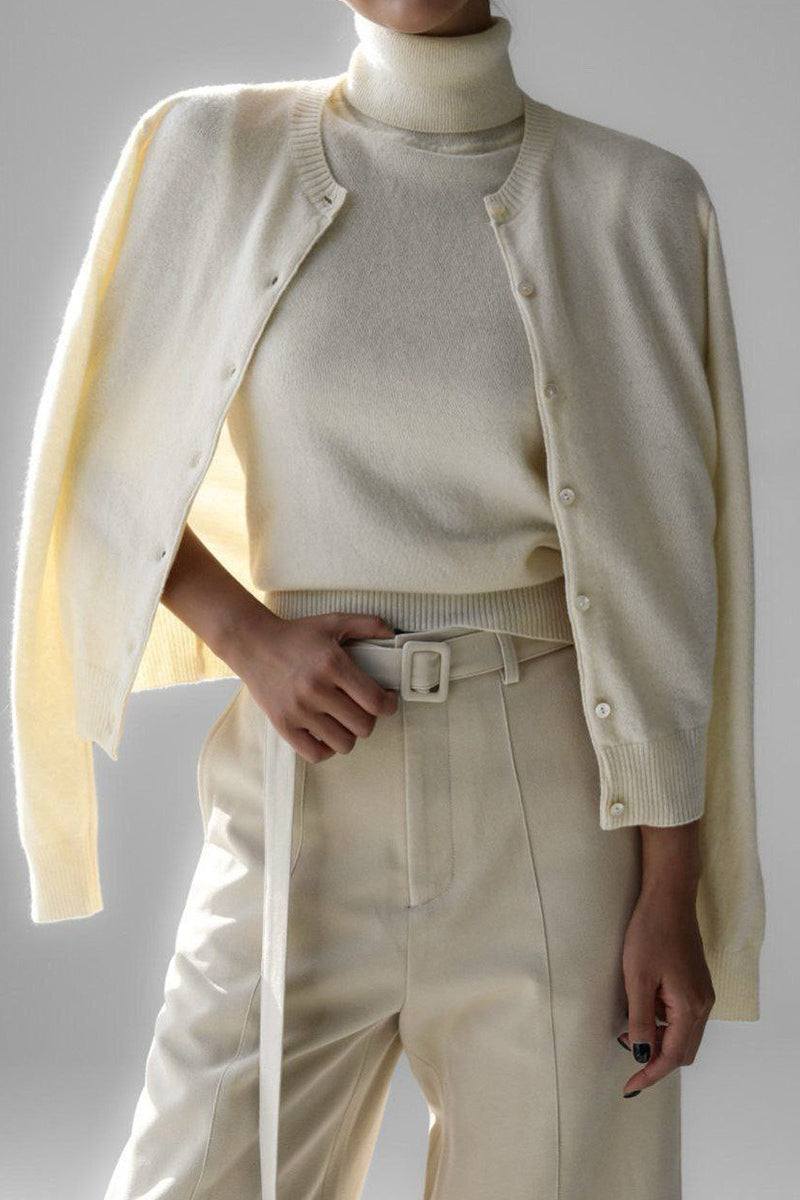 Sleeveless Turtleneck Fine Knit Sweater 4