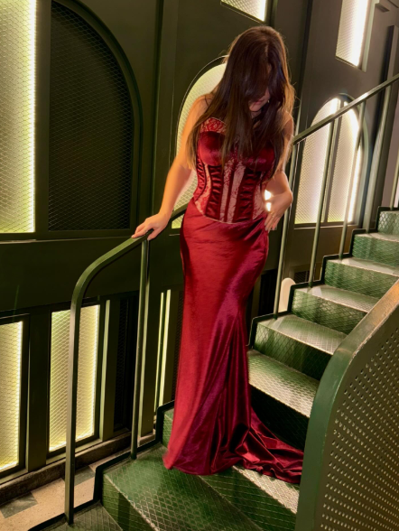 Classy Burgundy Lace Satin Pleated Mermaid Long Wedding Guest Dress Formal Party Dress Evening Gown D1824