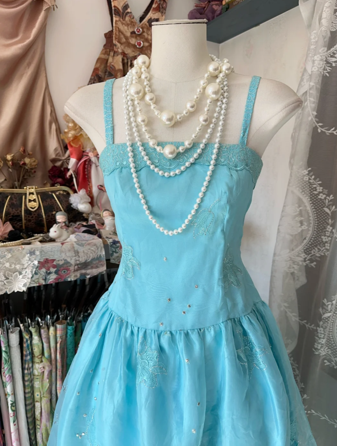 Vintage Spaghetti Straps Blue Tulle Beaded A Line Long Party Dress Formal Wedding Guest Dress D1769