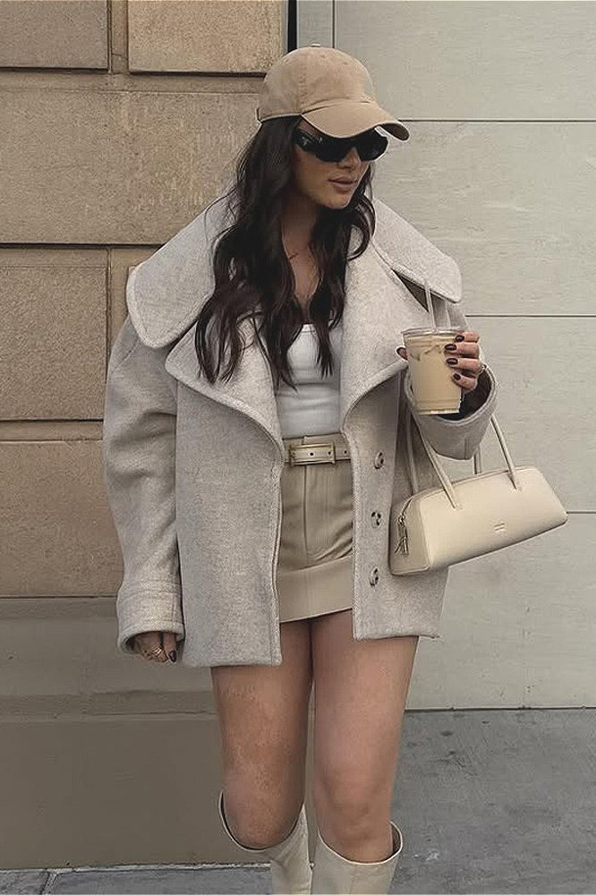 Elegant Long Sleeve Wool Coat with Classic Collared Design