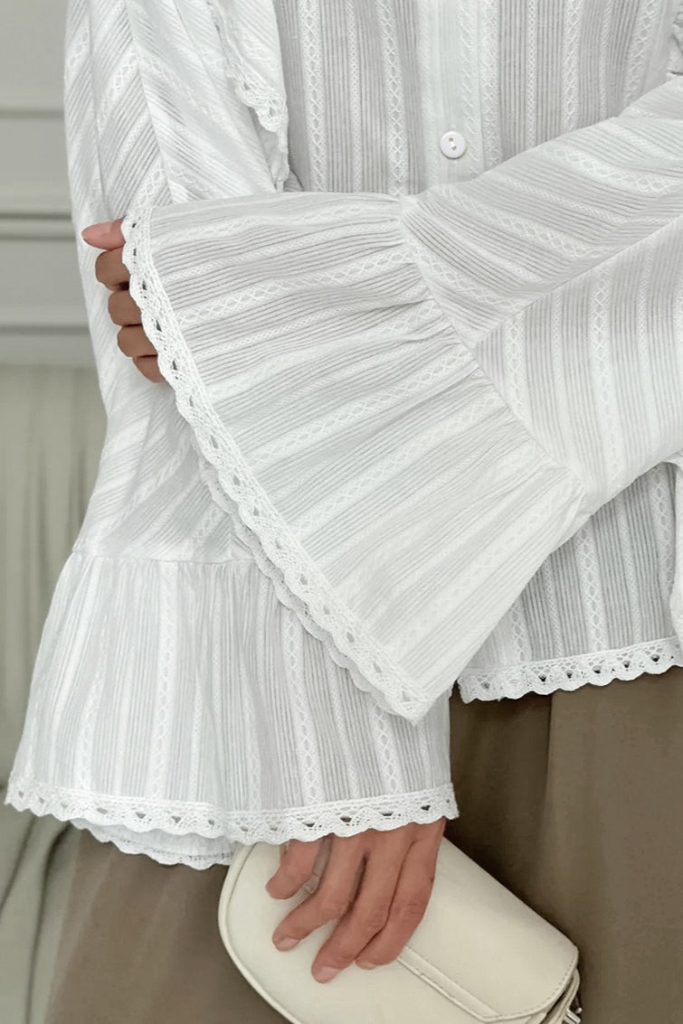 Elegant Jacquard Bell Sleeve Loose Blouse