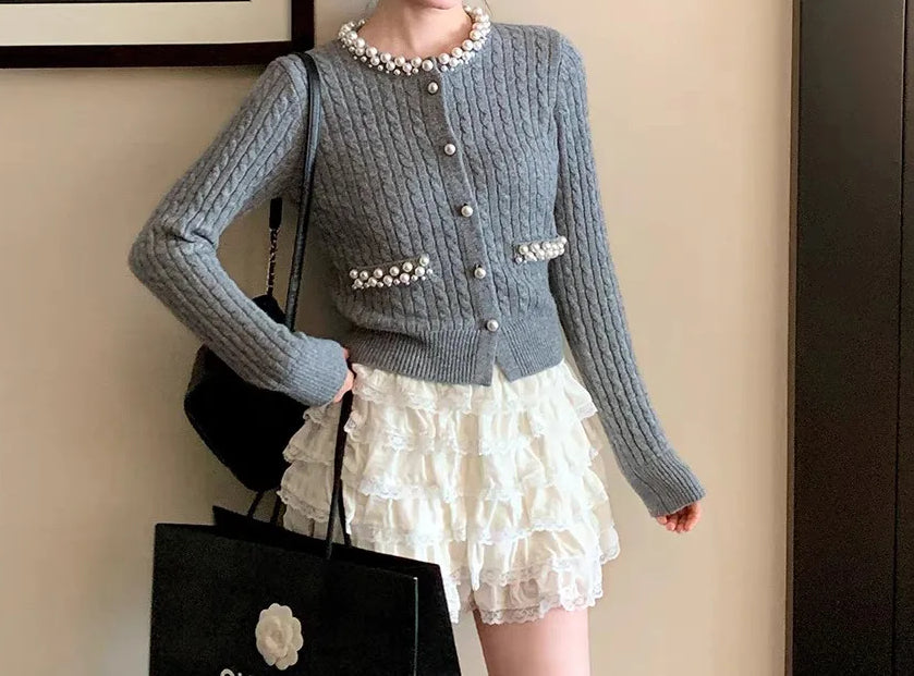 Pearls Button O-neck Cardigan 3