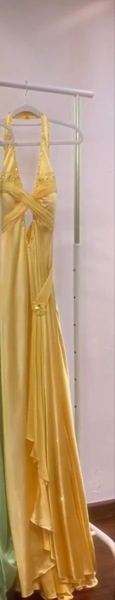 Pretty Mermaid V Neckline Satin Yellow Long Prom Dresses Formal Evening Dresses SD2709