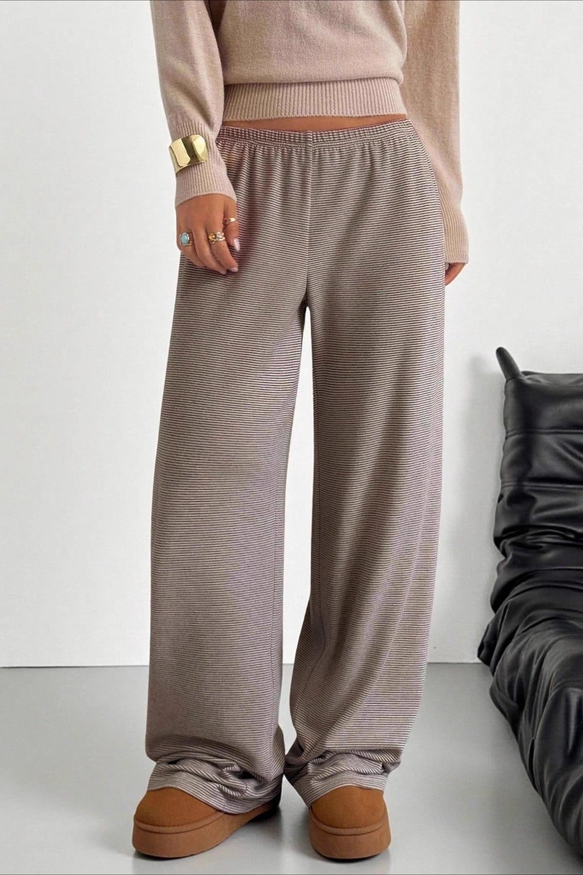 Pin Stripe Elastic Waist Knit Pants