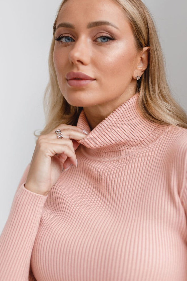 Fitted Ribbed Turtleneck Knit Sweater 4