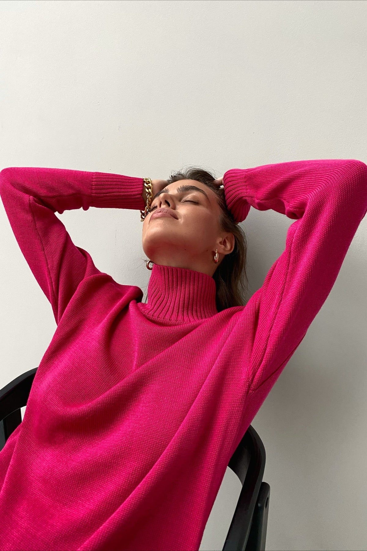 Relaxed Ribbed Turtleneck Knit Sweater 18