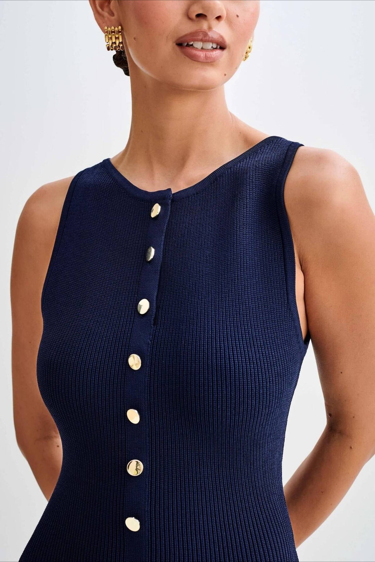 Sleeveless Round Neck Knit Sweater Dress 4
