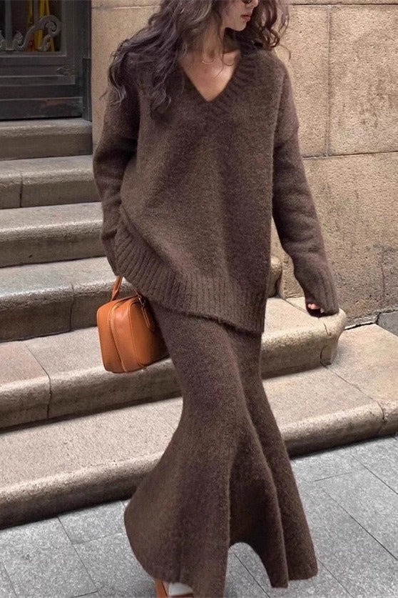 PrincessAce V-neck Knit Sweater and Mermaid Skirt Set