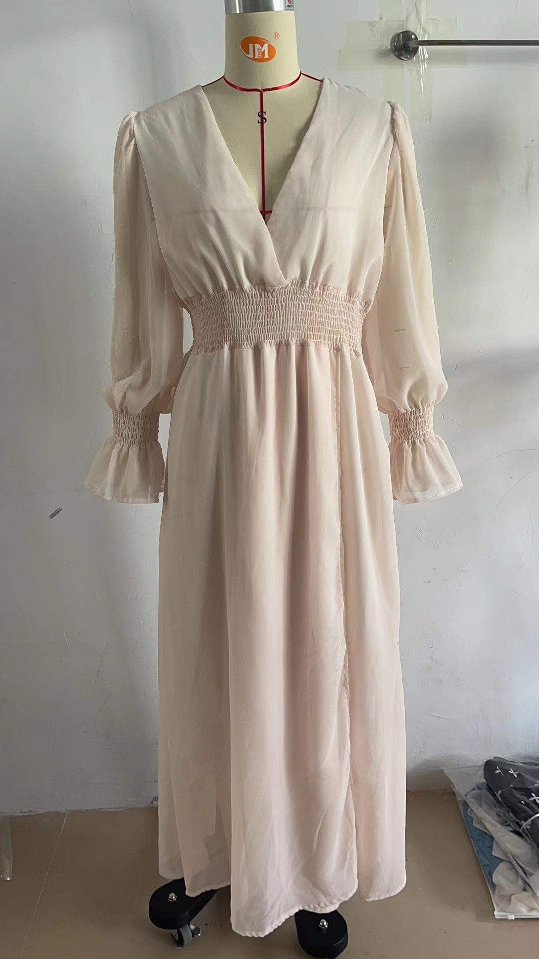 Chiffon Deep V-Neck Puff Sleeve Bell Cuff Smocked Maxi Dress - View 5