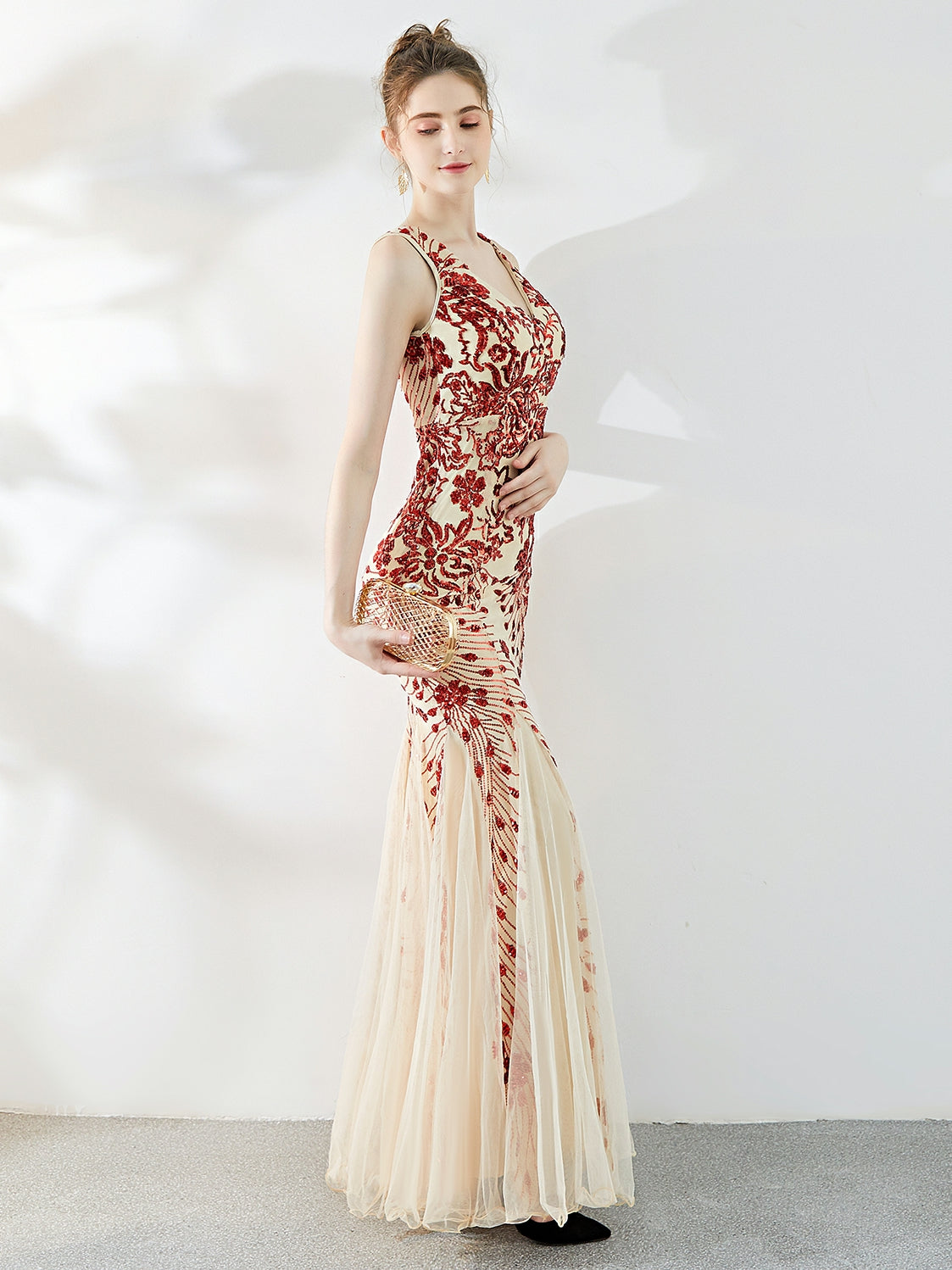 Floral Sequin V-Neck Sleeveless Fishtail Mermaid Gown 4