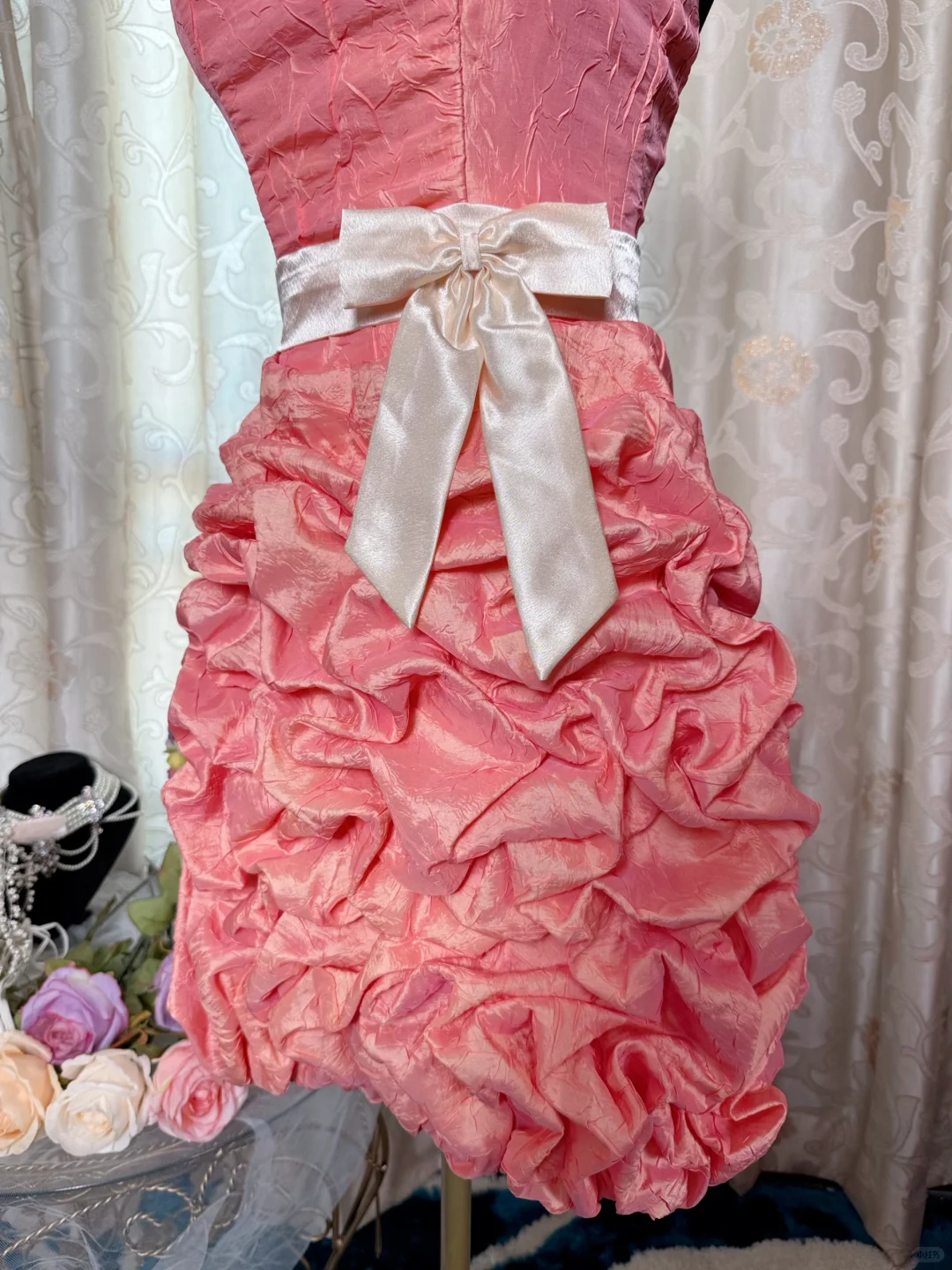 Classy Peach Pink Strapless Satin Pleated Sheath Short Prom Dress Homecoming Dress D727