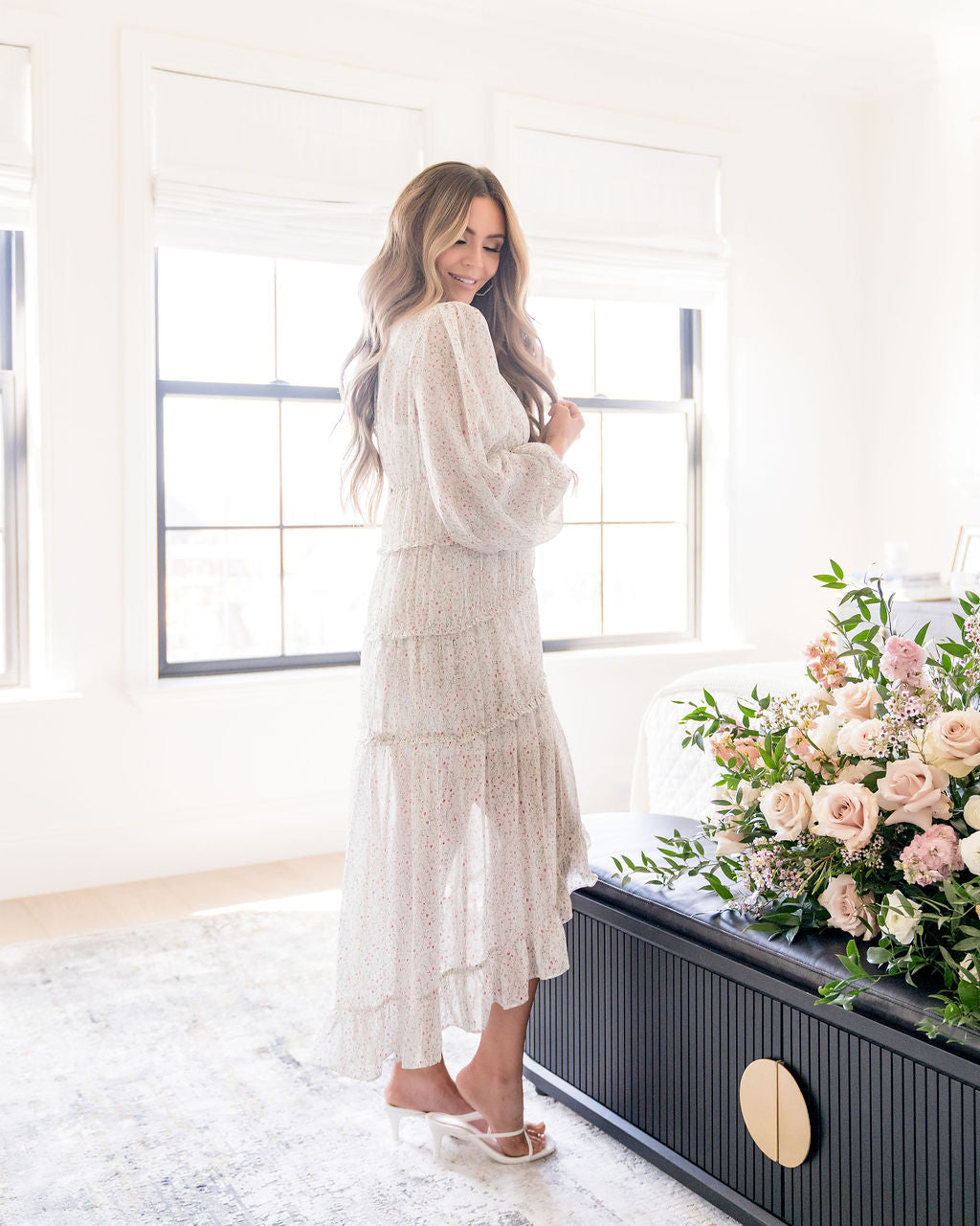 Speckled V-Neck Puff Sleeve Tiered High-Low Midi Dress