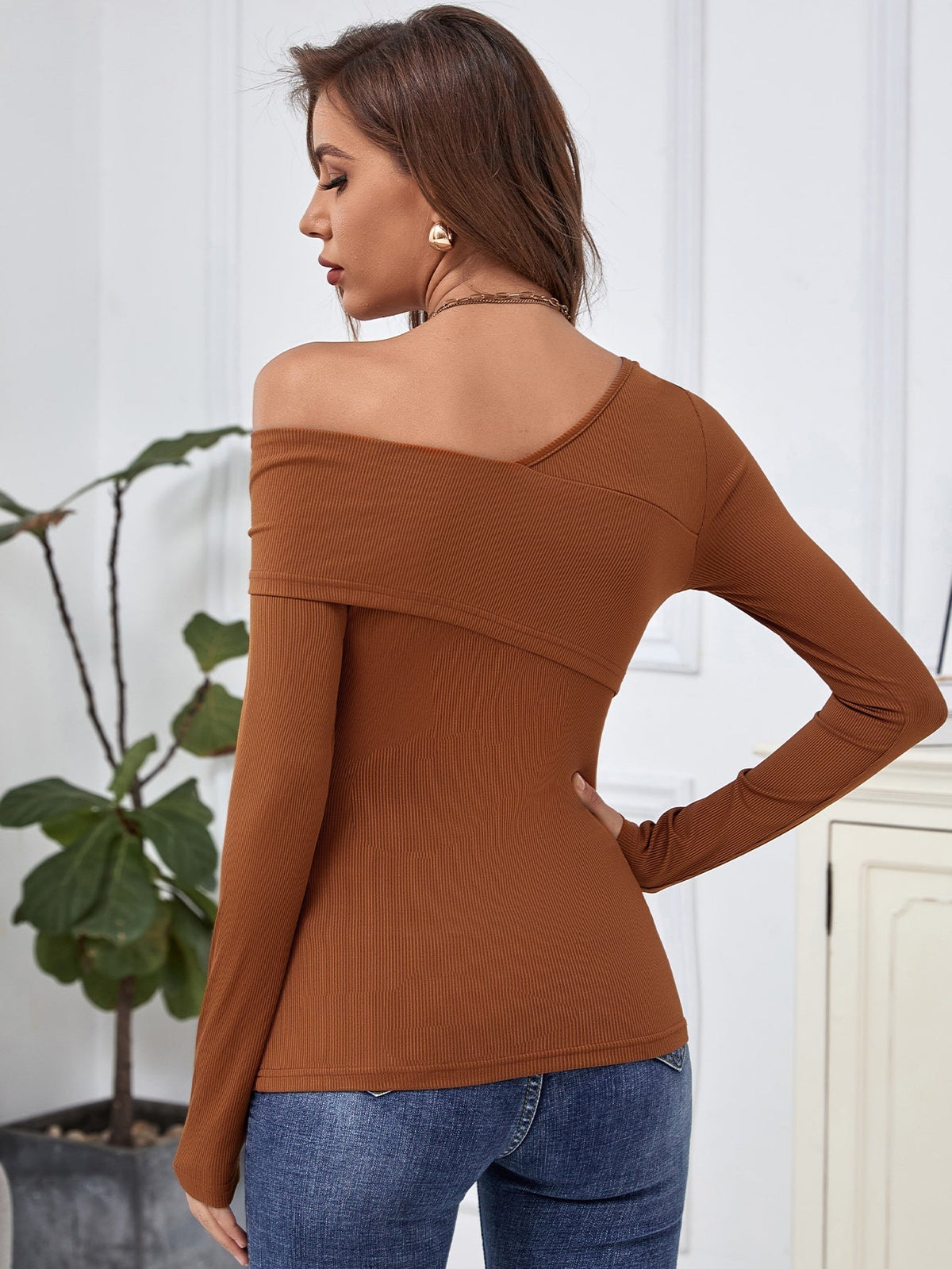 KittenAlarm - Asymmetrical Neck Tee
