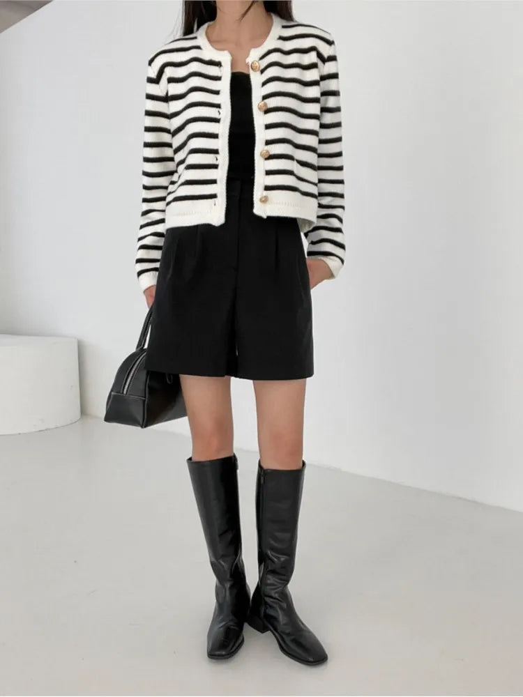 Striped Print Cropped Loose Knit Knit Cardigan