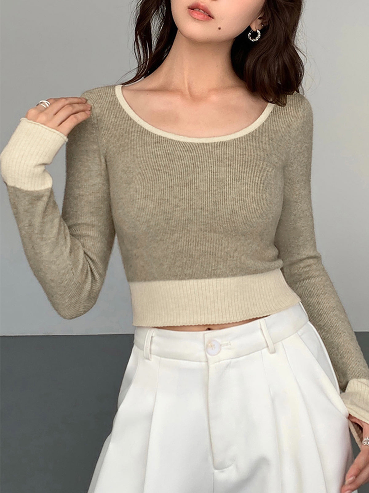 Contrast Hem Long Sleeve Crop Knit Top 3
