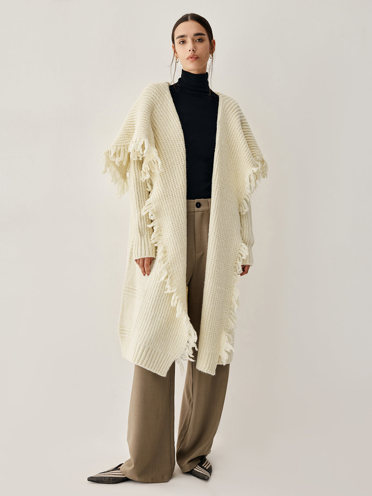 Chunky Knit Tassel Hem Poncho Cardigan 3