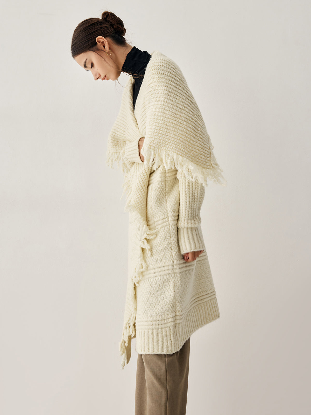 Chunky Knit Tassel Hem Poncho Cardigan 4